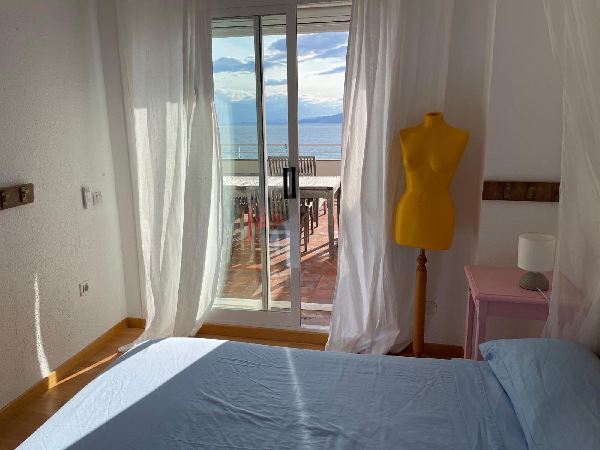 Rits Beachfront Apartment *